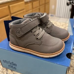 NWT Stride Rite Toddler Girls Boots 5.5 WIDE
